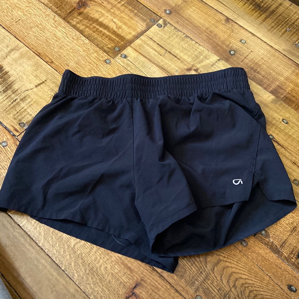 Size small